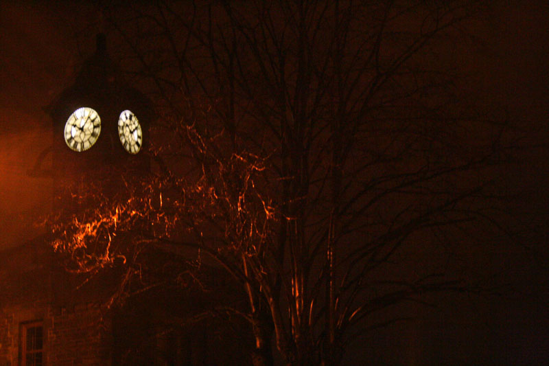 Clock through tree