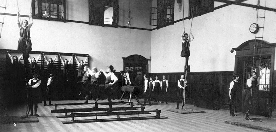 Gym 1923